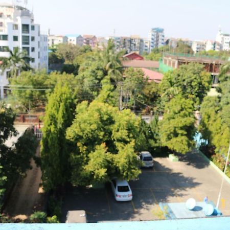 San Yar Shwe Pyi Hotel Янгон Екстер'єр фото